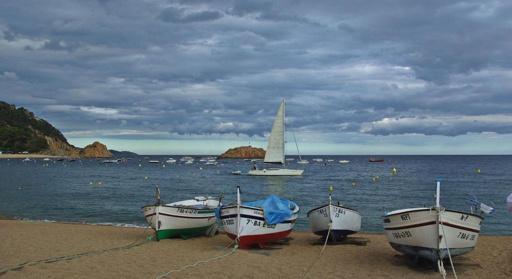 Lets Holidays Cozy Apartment 70 M. From The Beach In Tossa Tossa de Mar Zewnętrze zdjęcie